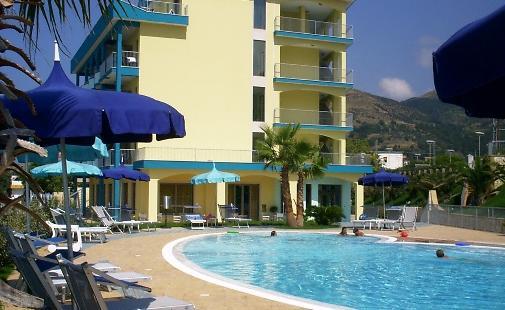 Meridian Hotel Guardia Piemontese Terme Exterior photo