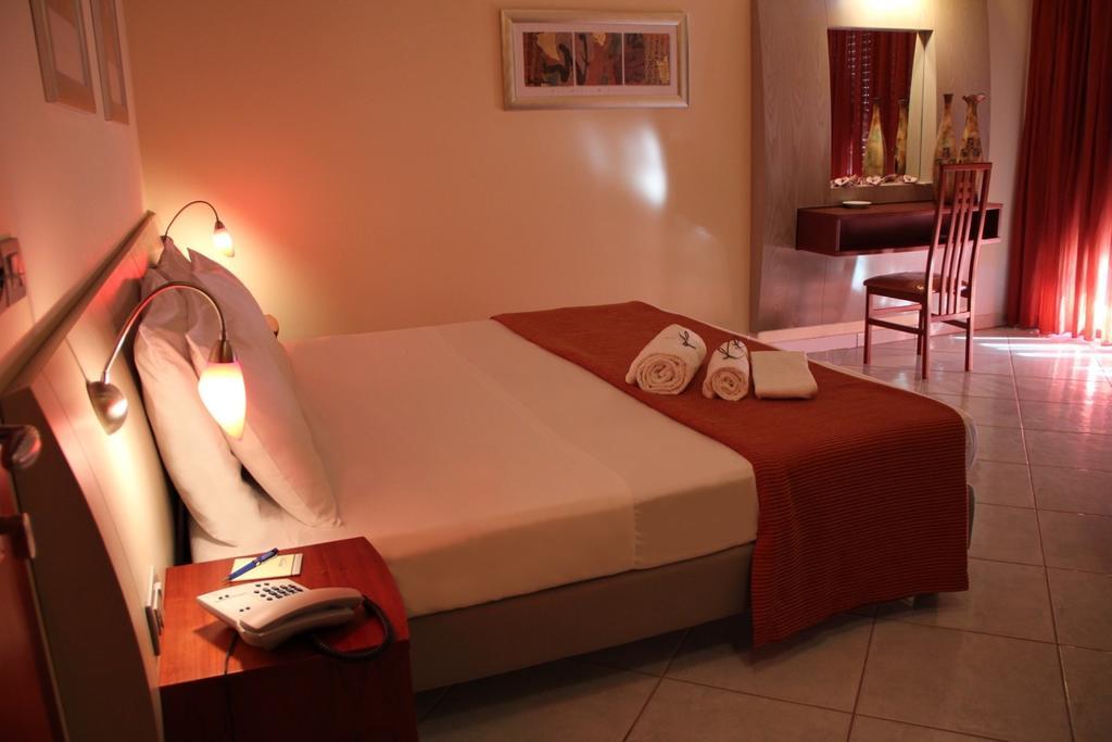Meridian Hotel Guardia Piemontese Terme Exterior photo